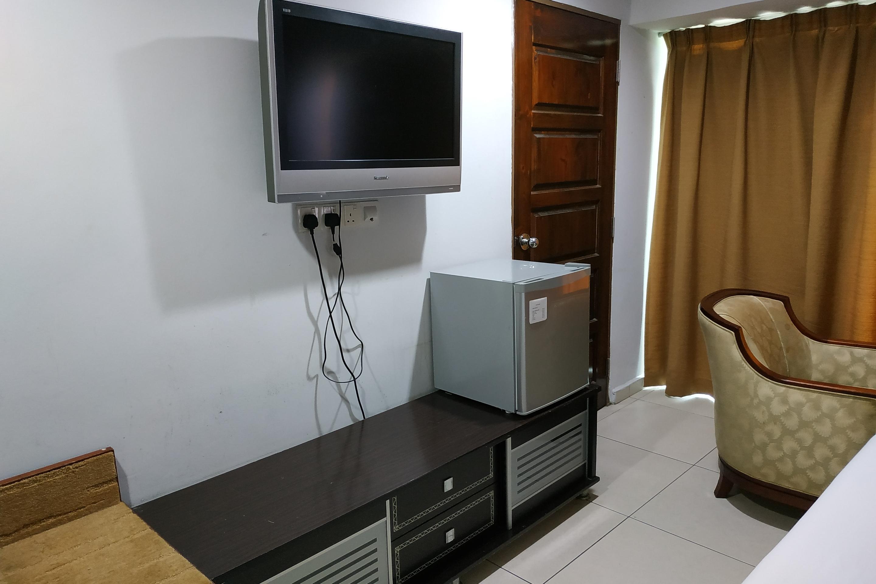 โอโย 90030 โฮเต็ล อัลจาฟส์ Hotel กัวลาลัมเปอร์ ภายนอก รูปภาพ