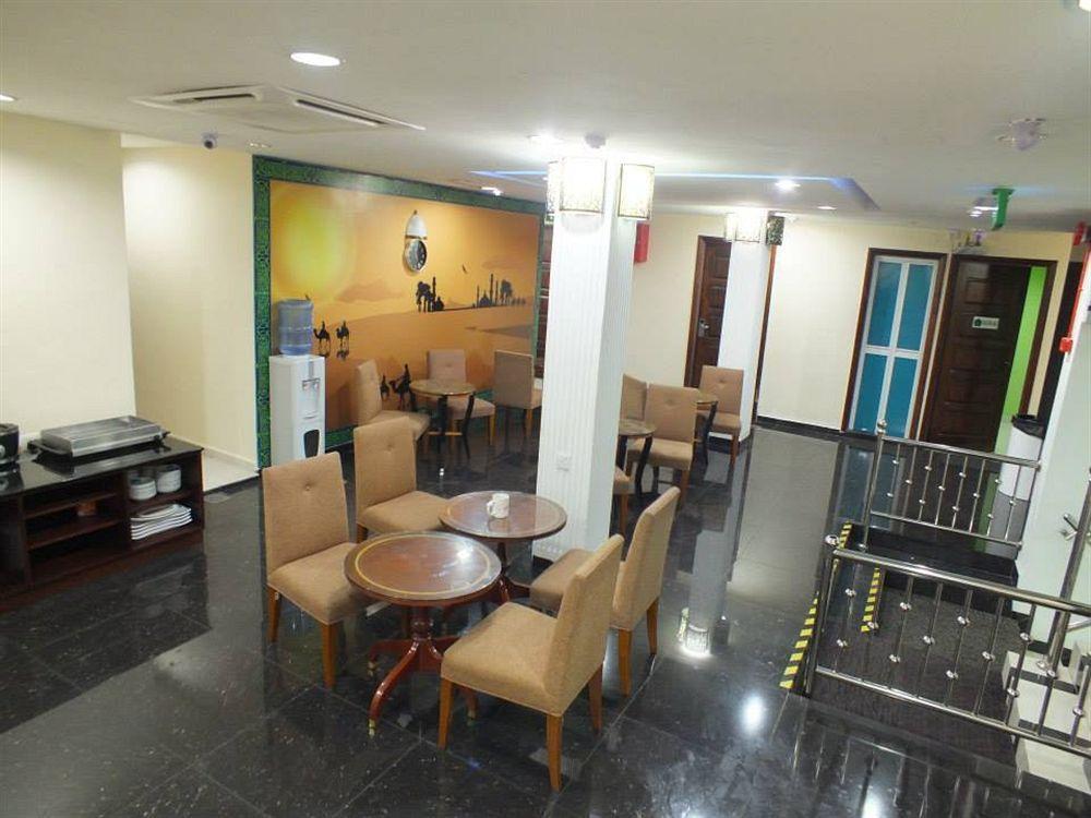 โอโย 90030 โฮเต็ล อัลจาฟส์ Hotel กัวลาลัมเปอร์ ภายนอก รูปภาพ