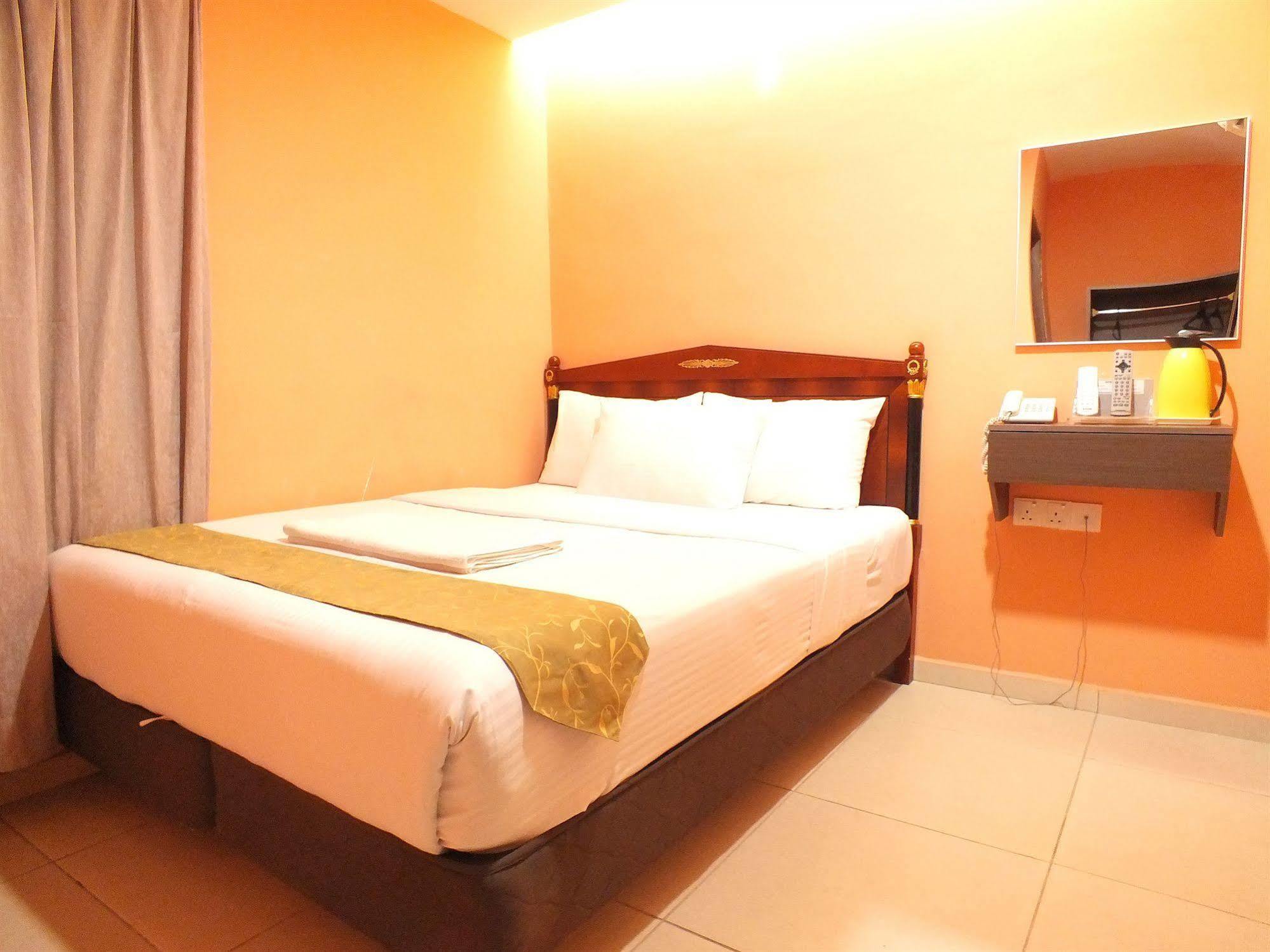โอโย 90030 โฮเต็ล อัลจาฟส์ Hotel กัวลาลัมเปอร์ ภายนอก รูปภาพ