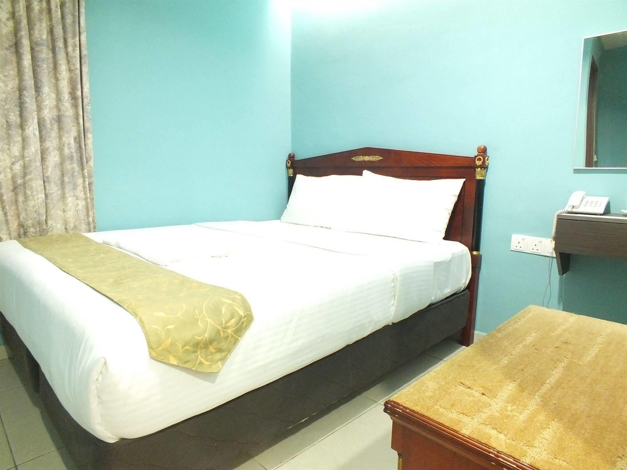โอโย 90030 โฮเต็ล อัลจาฟส์ Hotel กัวลาลัมเปอร์ ภายนอก รูปภาพ